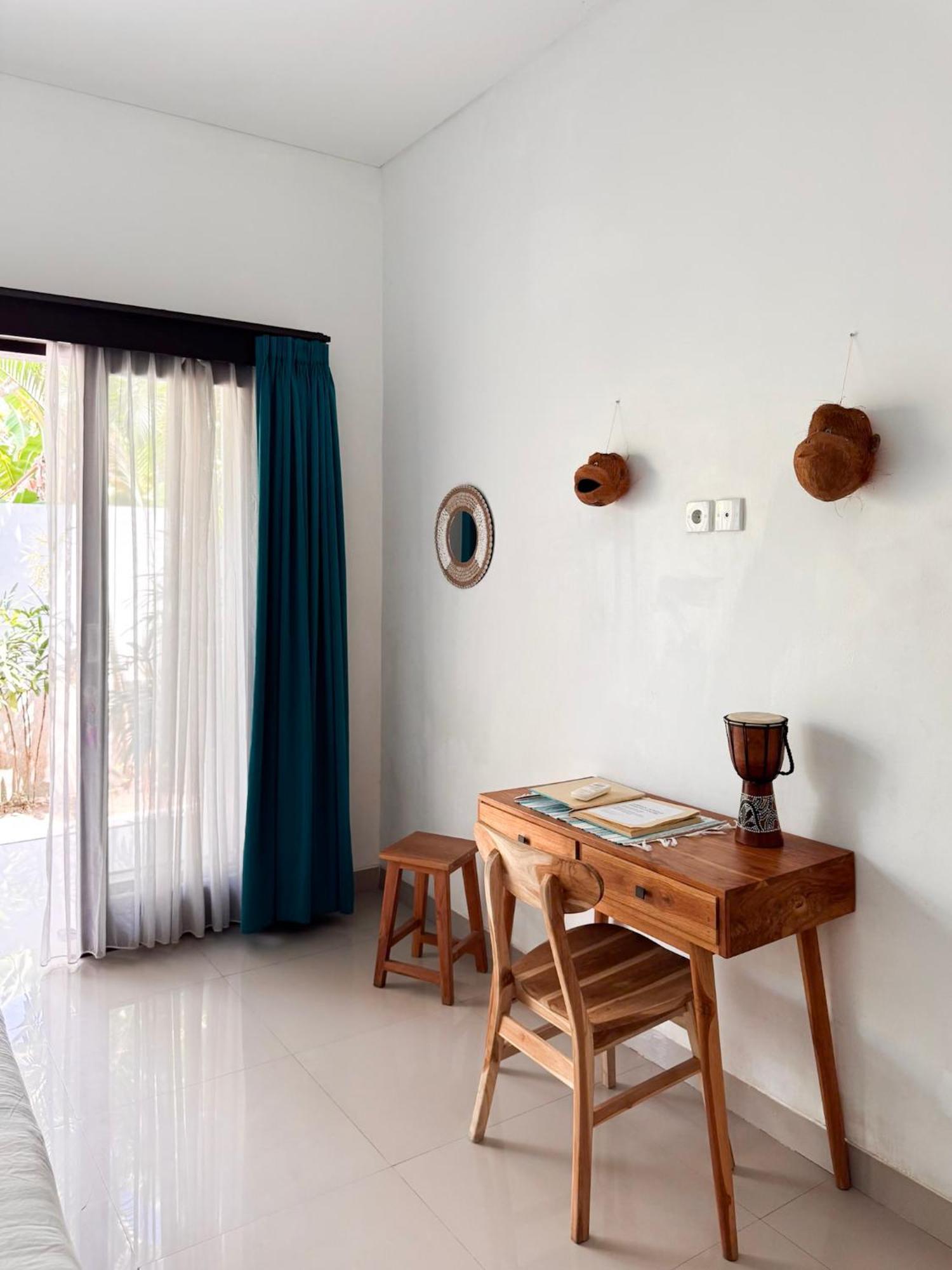 Urban Jungle Beach House Canggu Eksteriør bilde