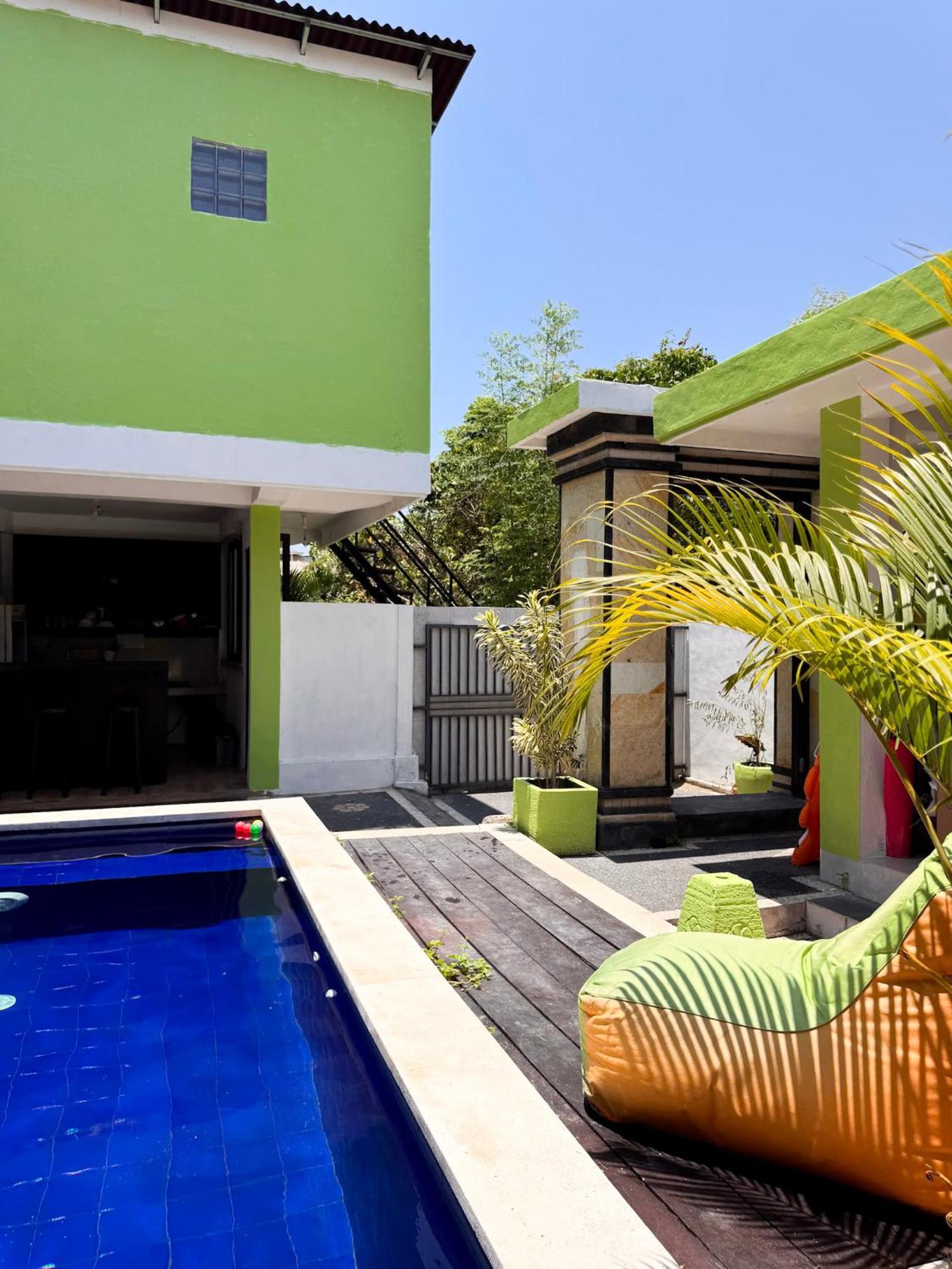 Urban Jungle Beach House Canggu Eksteriør bilde